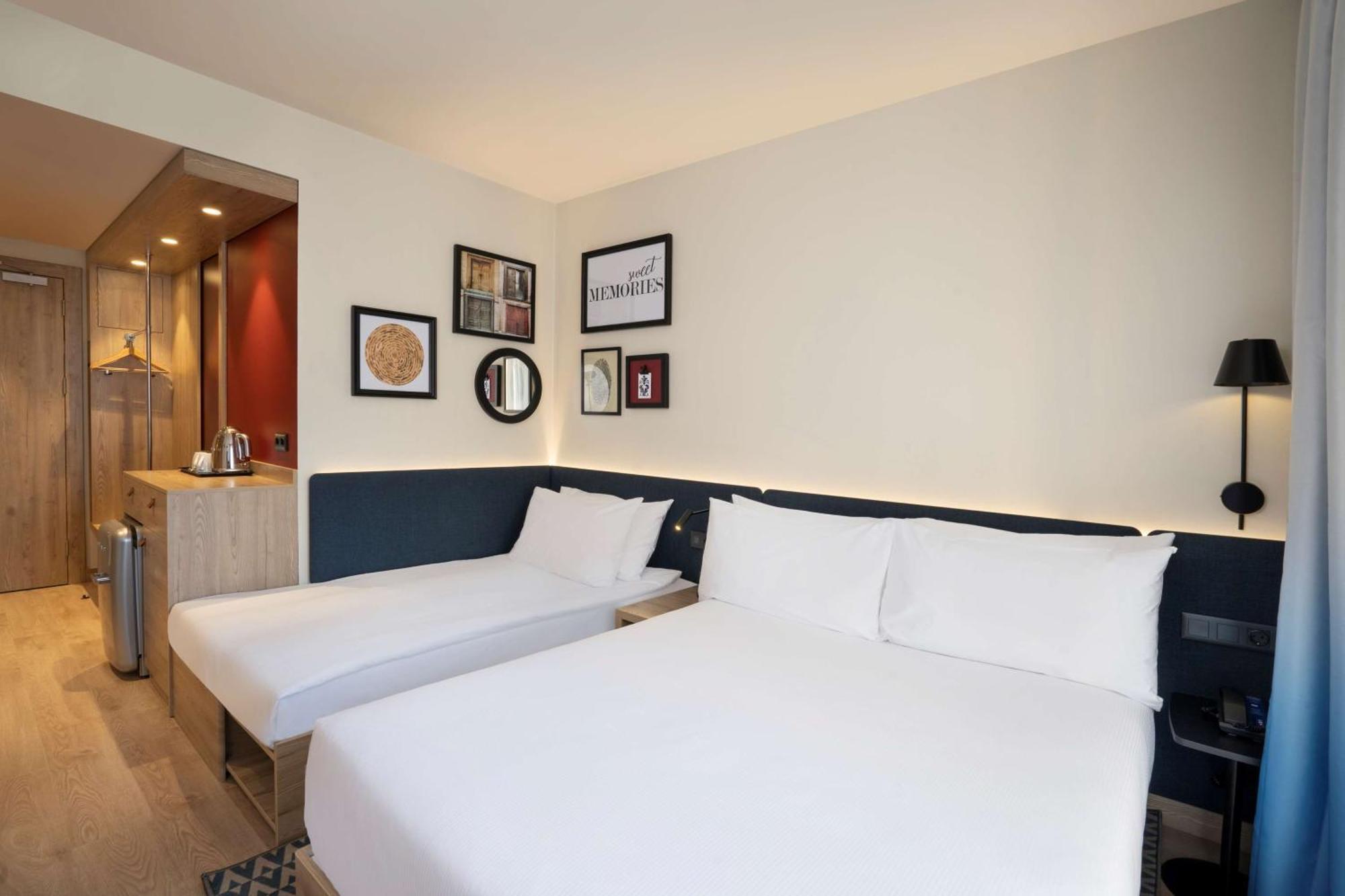 Hotel Hampton By Hilton Taskent Exterior foto