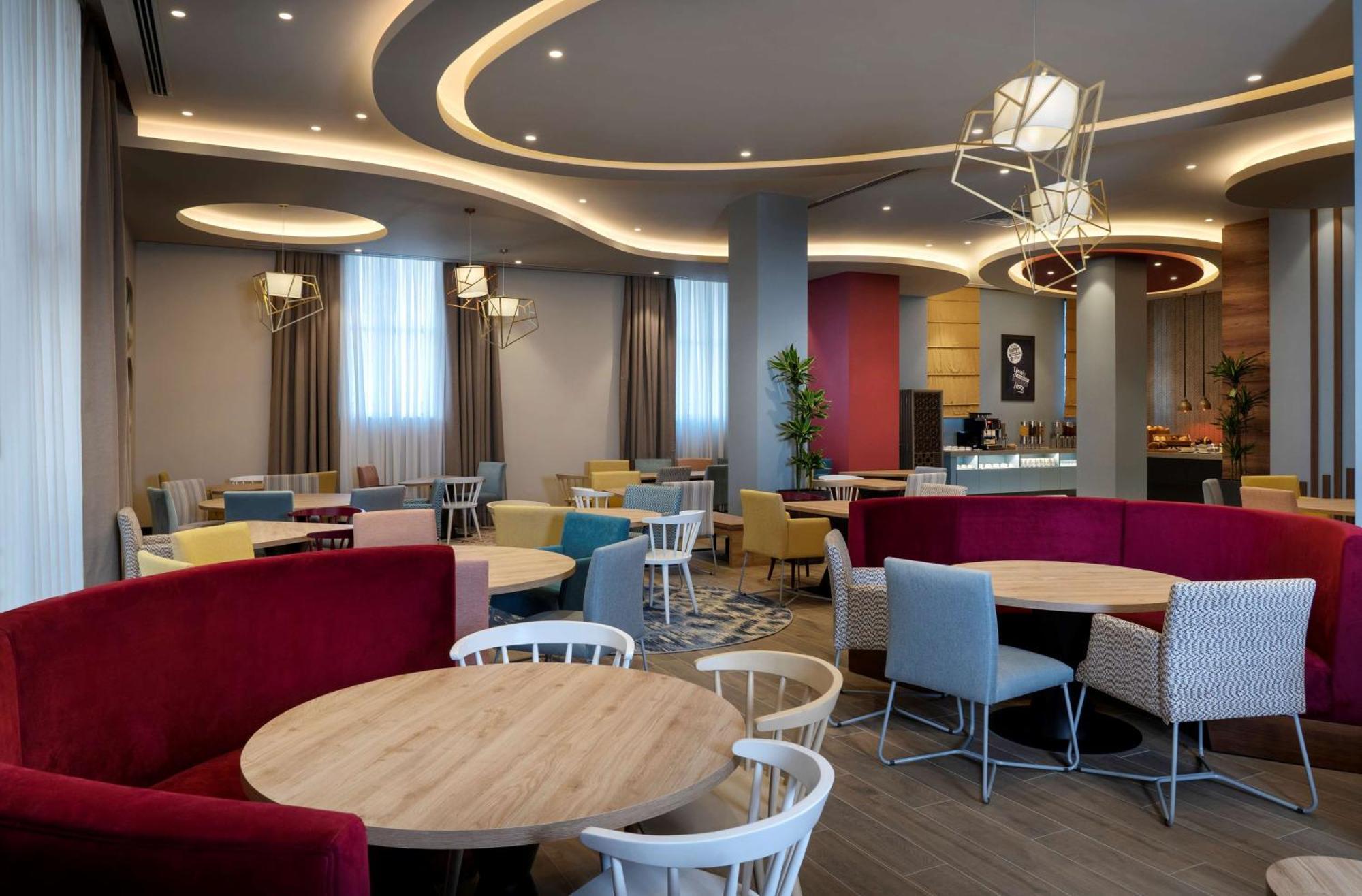 Hotel Hampton By Hilton Taskent Exterior foto